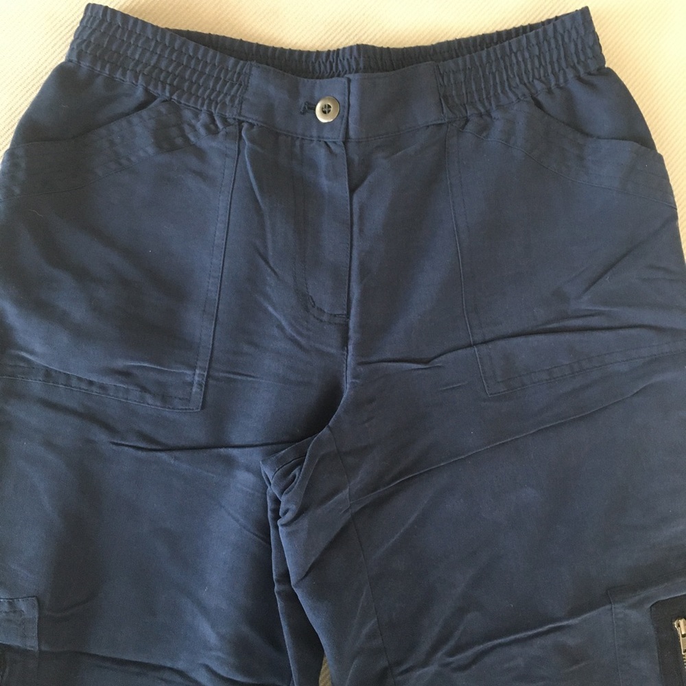 Chico’s navy cropped cargo pant